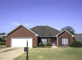 712 Savannah Dr, Oxford, MS 38655