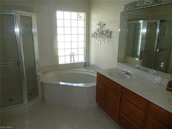 5th image of 14548 Aeries Way Dr