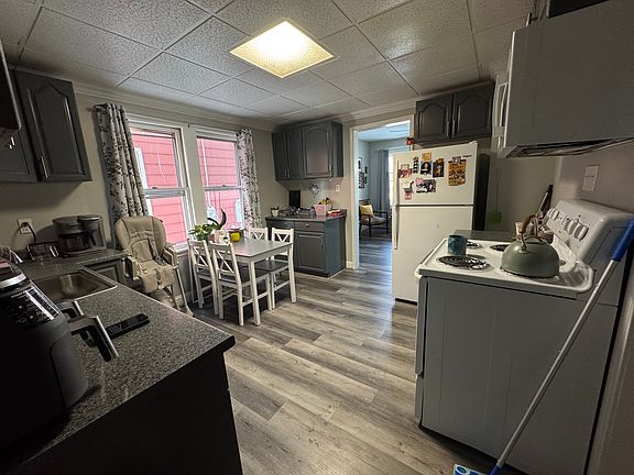 4th image of 2207 Independence Ave #1