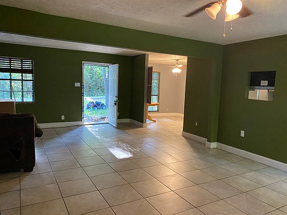 2nd image of 24412 Cottonwood Cove Ln