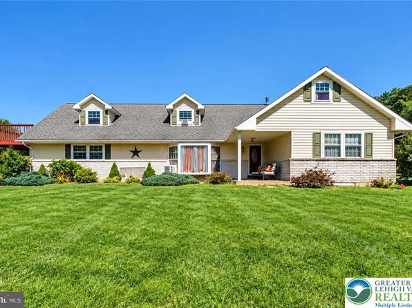 2415 Stagecoach Rd W, Palmerton, PA 18071
