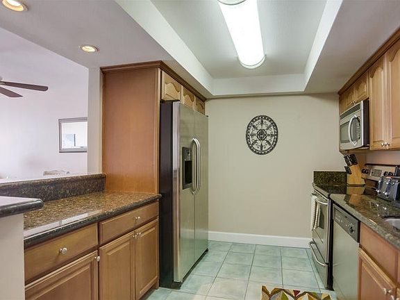 4th image of 4767 Ocean Blvd Unit 910