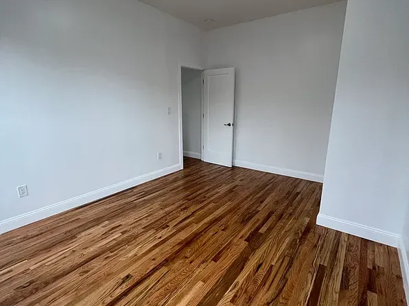 274 41st Street image 2 of 12