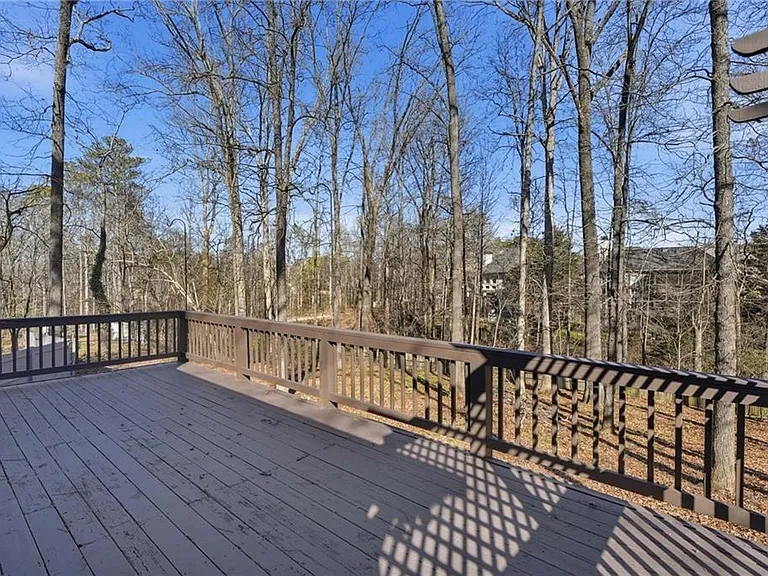 2810 Shaw Rd — Photo 33