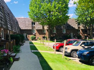 4012 Renn Hart Hills Rd APT 27, Loves Park, IL 61111