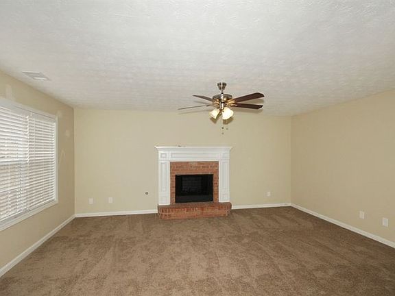3rd image of 820 Georgian Hills Dr
