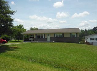 221 English St, Newport, TN 37821