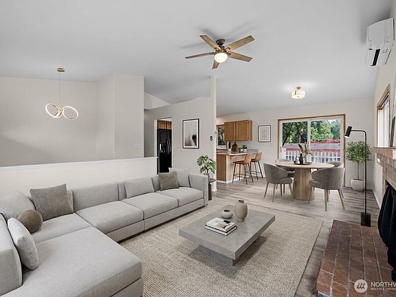 3rd image of 2233 NW Clinton Avenue