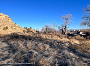 Howard Ave, Rifle, CO 81650