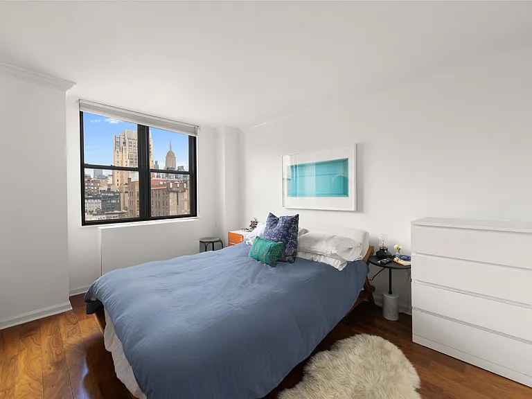 222 W 14th St #11F — Photo 8