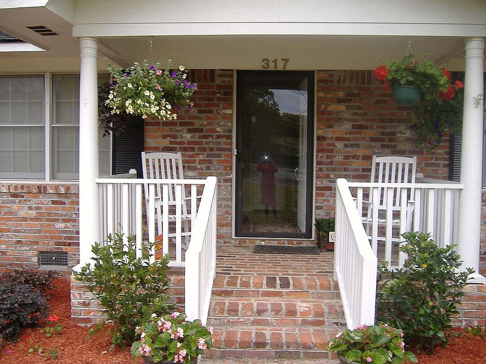 2nd image of 317 Wintergreen Rd