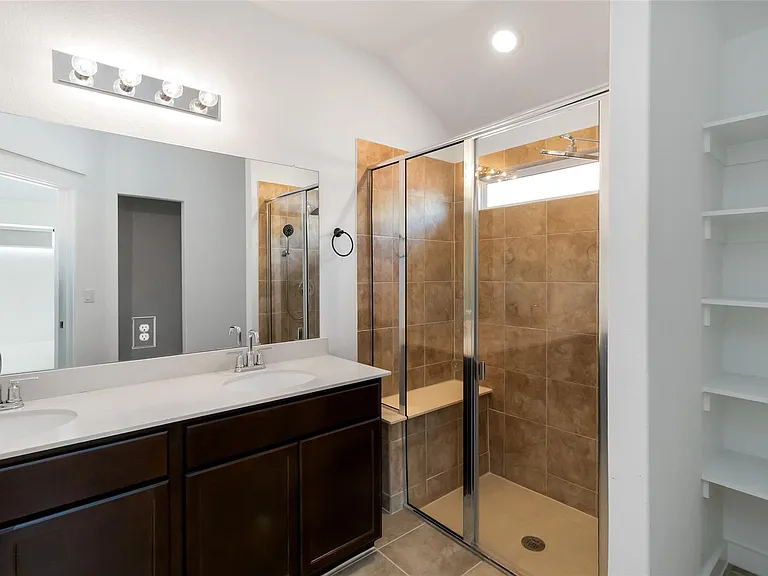 7407 Grenadine Bloom Bnd — Photo 22
