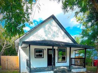 1010 Elm St, Bonham, TX 75418