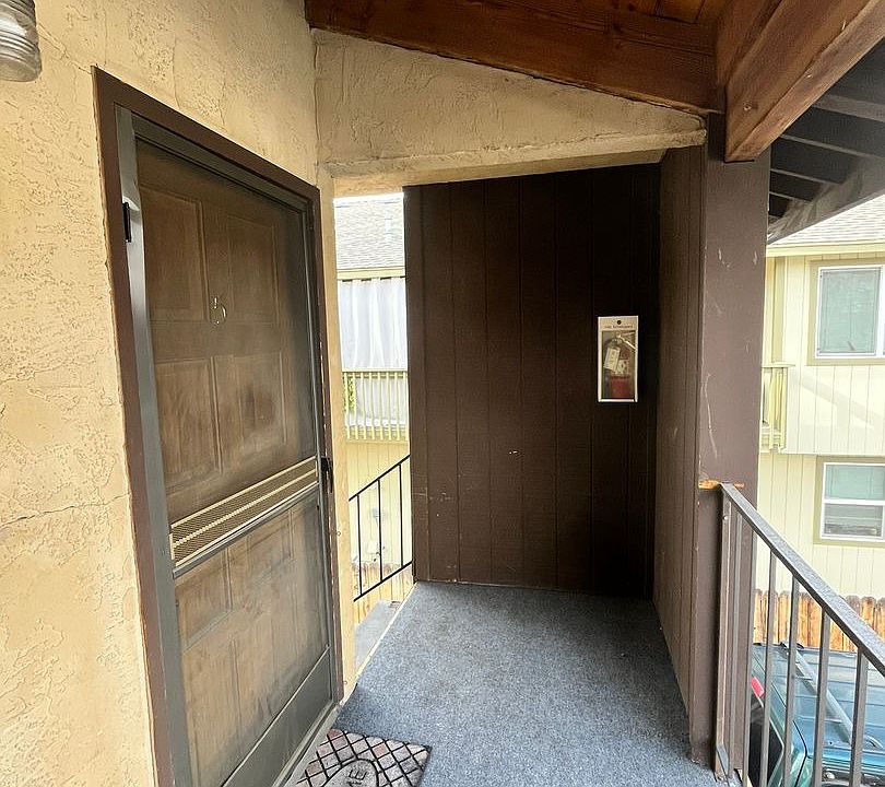 1st image of 415 E Corbett St #5