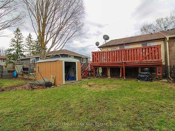 3rd image of 1006 Sydenham Rd