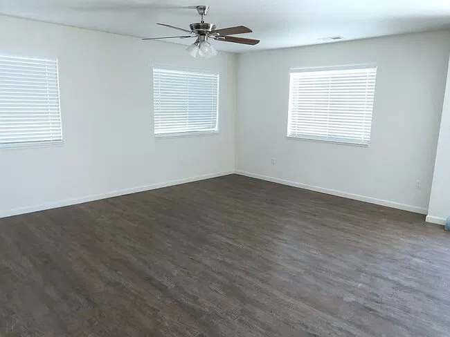 847 Bell St — Photo 3