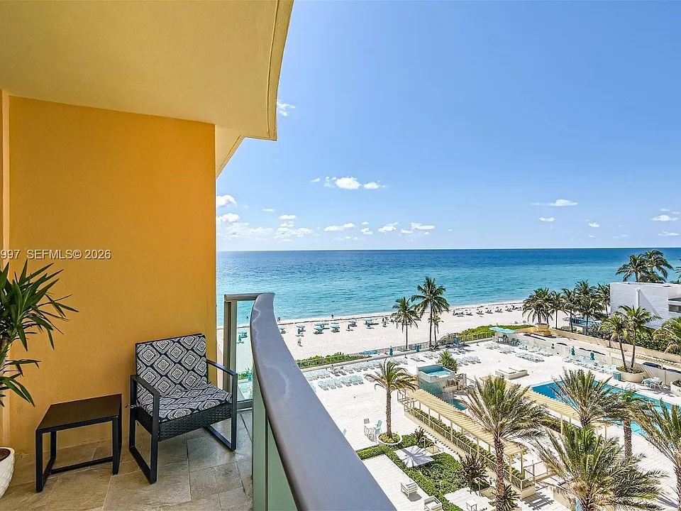 2501 S Ocean Dr #715