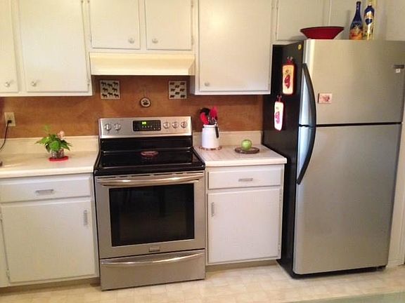 5th image of 6509 Park Central Way APT A