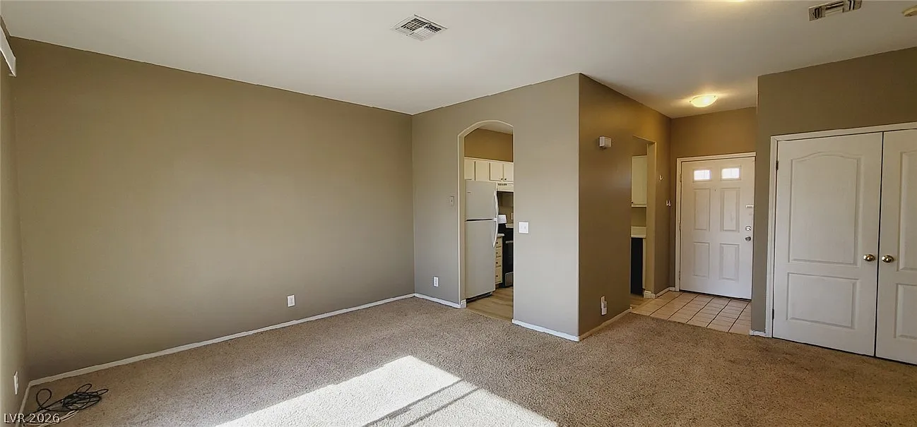 2 bed, 2.0 bath, 934 sqft, $1,295 — Photo 3