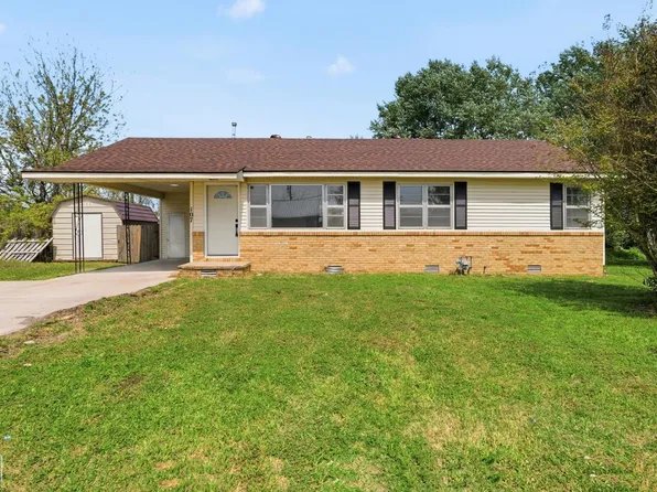 107 NW Inman Dr, Walnut Ridge, AR 72476