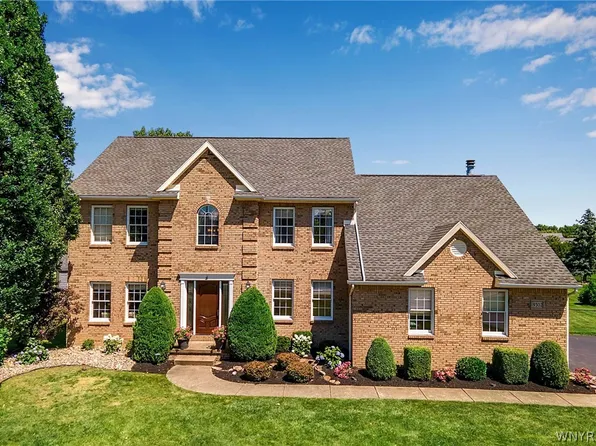 9302 Sitka Spruce Ct, Clarence Center, NY 14032