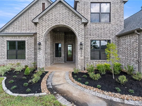 4401 Williams Creek Dr, College Station, TX 77845
