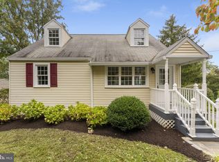 39 Fahnestock Rd, Malvern, PA 19355