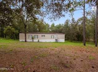 146 Piper Dr, Hawthorne, FL 32640