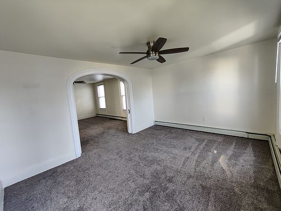 5th image of 29 1st St Unit 2