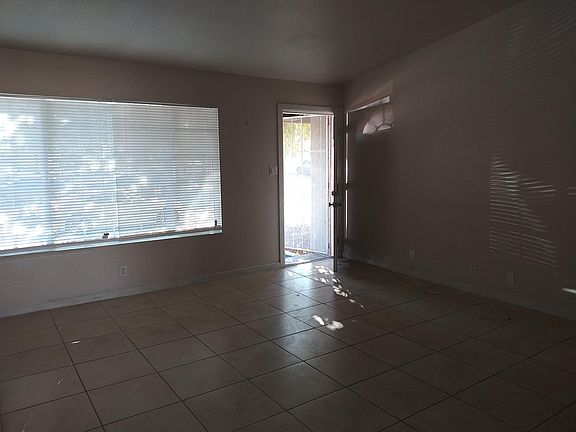 3rd image of 4116 Olive St