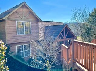 24 Baldknobber Dr, Branson West, MO 65737