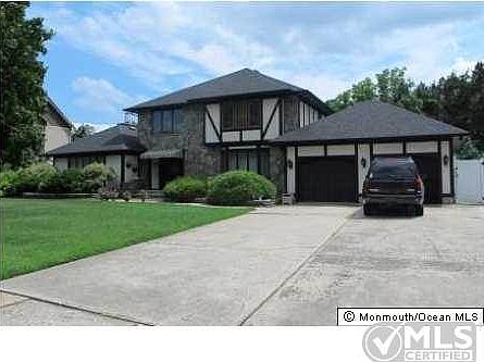 2nd image of 680 Princess Ct