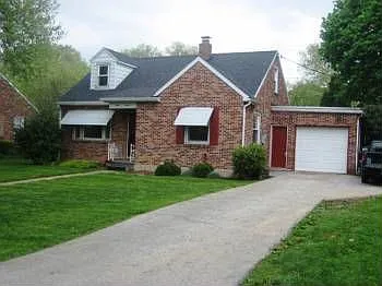 311 S Kershaw St photo 1