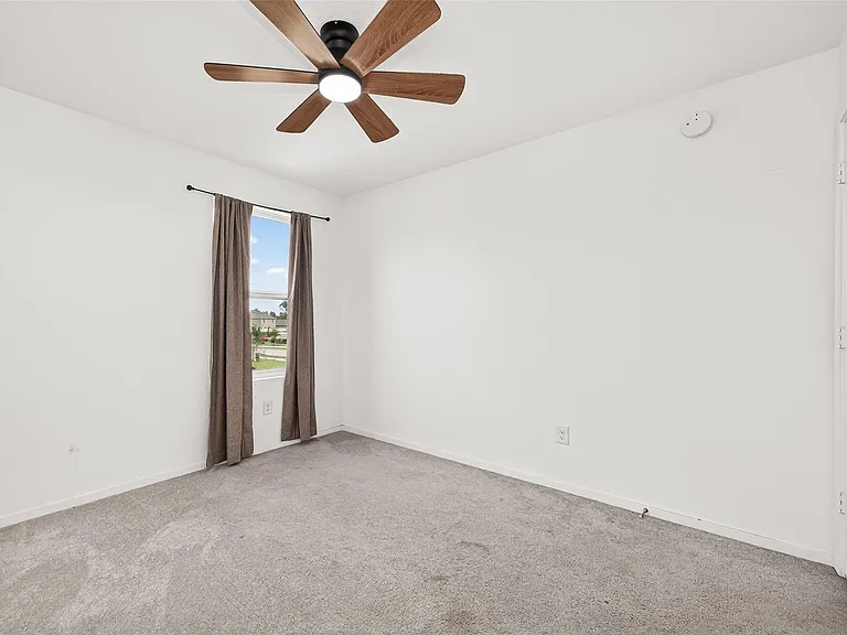 18634 Scopello Dr — Photo 34