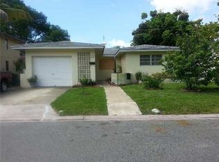 218 Grant Dr, Coral Gables, FL 33133