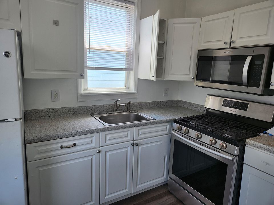 1st image of 14 E Bidwell Ave Floor 2