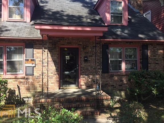 2nd image of 824 E 31st St #12