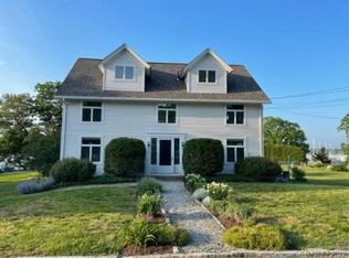 92 Front St #B, Groton, CT 06340