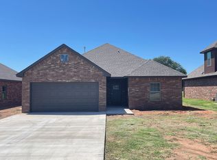 304 N 4th St, Thomas, OK 73669