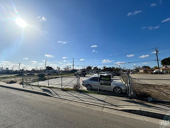 5th image of 210 Dr Martin Luther King Jr Blvd