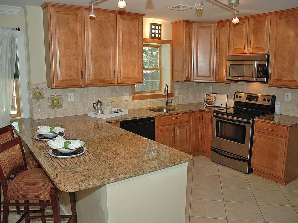 1st image of 7825 Frances Dr