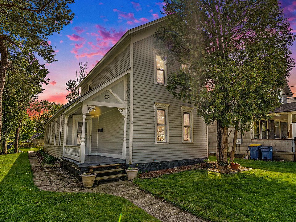 1st image of 38 Sweet St NE
