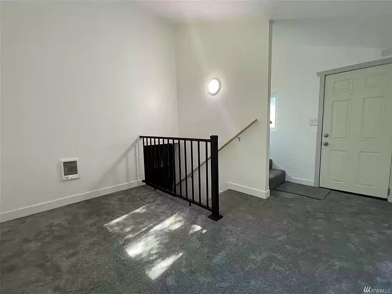 1507 Olympic Ave — Photo 9