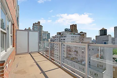 Sold by Batra Group Inc