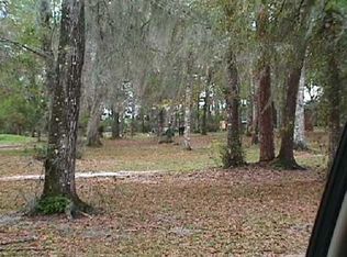 2245 Estes Dr, Geneva, FL 32732