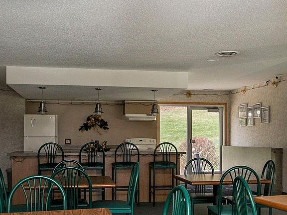 Party room 