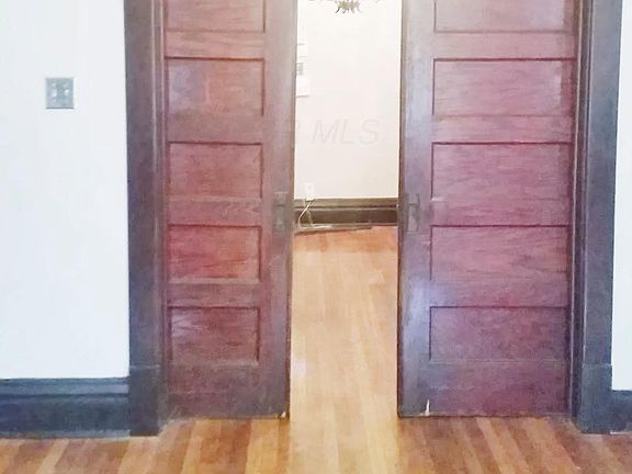 2nd image of 1616 Franklin Ave