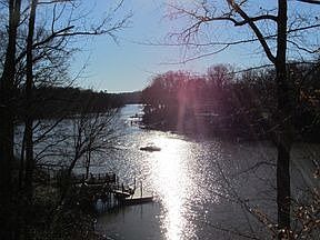 2nd image of 734 Lake Dr #9