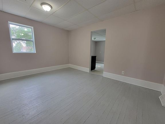 3rd image of 365 Wunderlich Ave #2