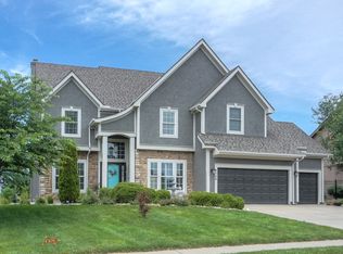 9508 N Crescent Ct, Kansas City, MO 64157